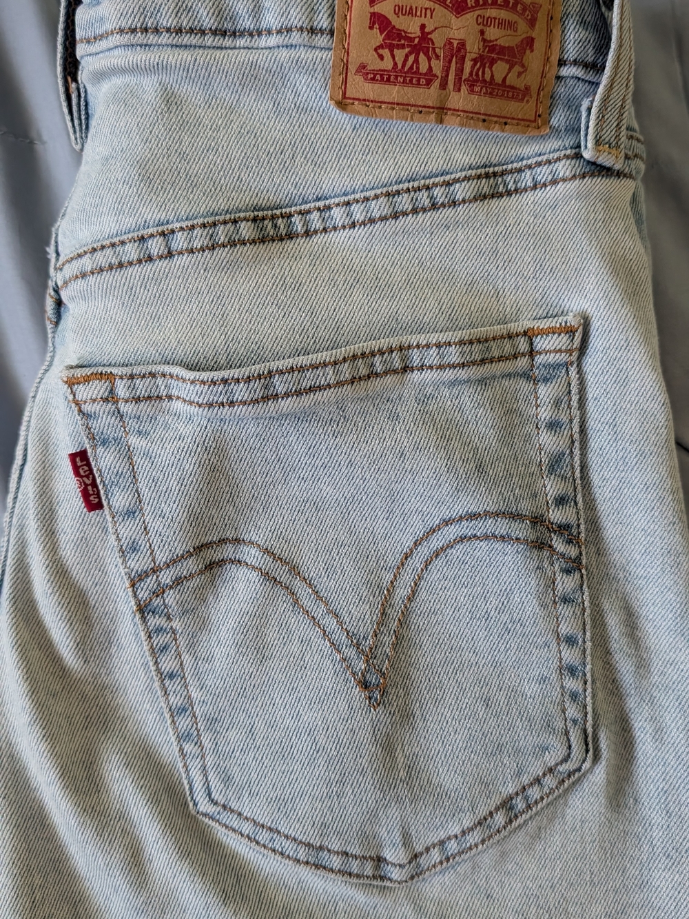Levi's Women's Light Blue High-Rise Jeans